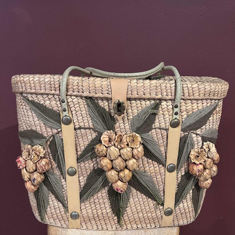 Woven Basket Purse has seen in N.M.A.A.H.C.